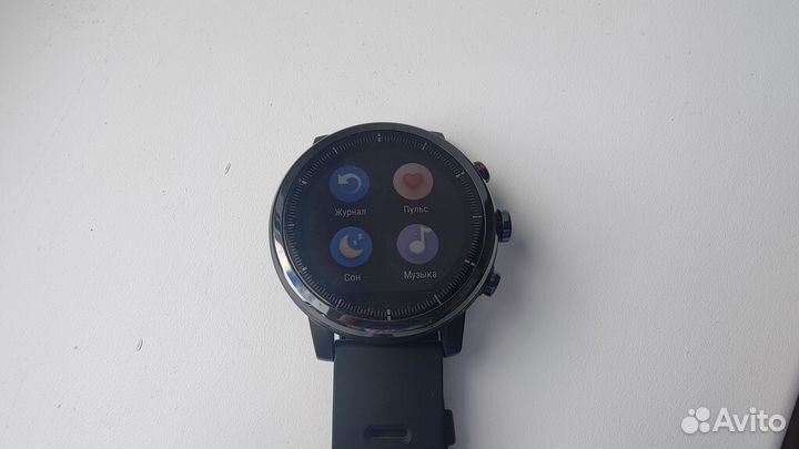 Часы Amazfit Stratos