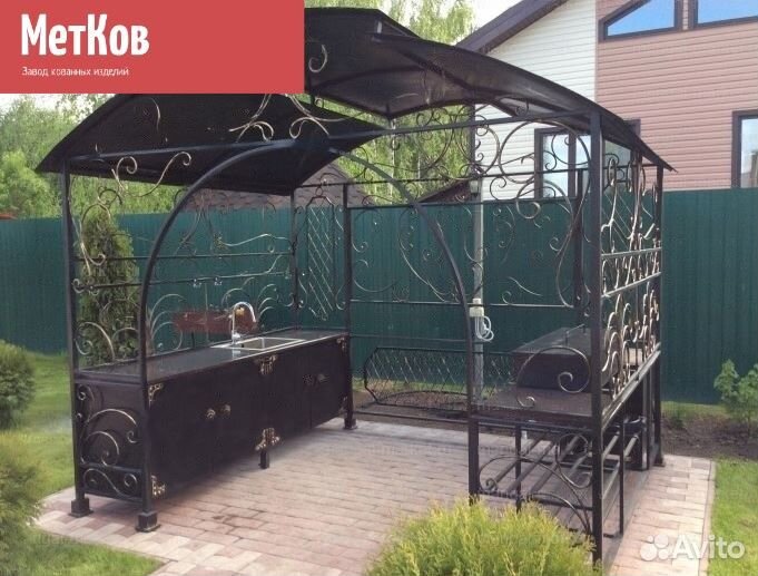 Беседка с мангалом