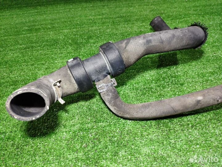 Патрубок радиатора Peugeot 206 1.4 дизель