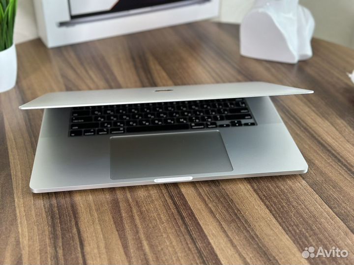 Macbook Pro 16 2019 i9 1tb