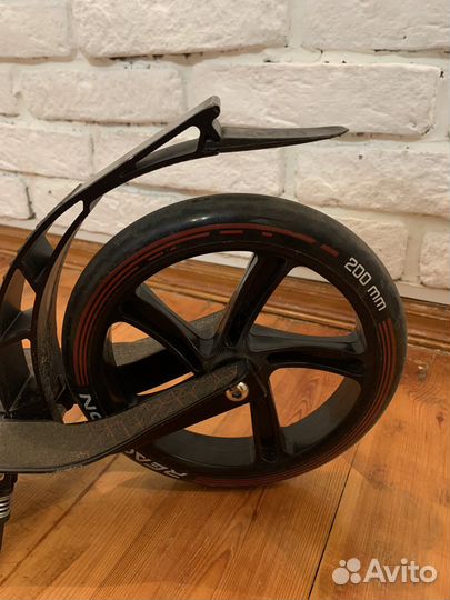 Самокат с большими колесами