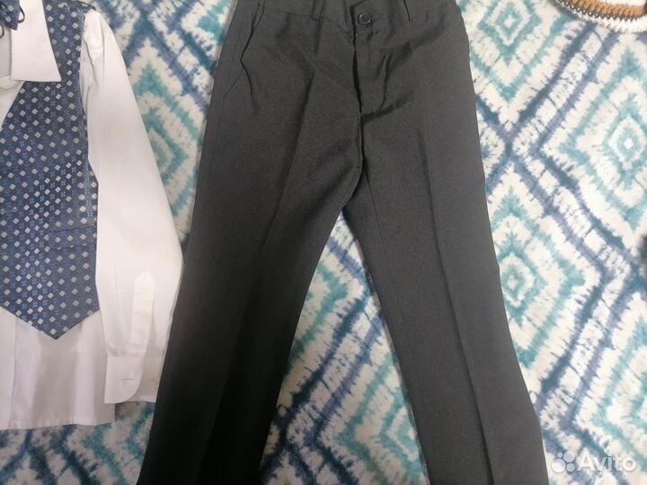 Костюм-тройка 122-128р