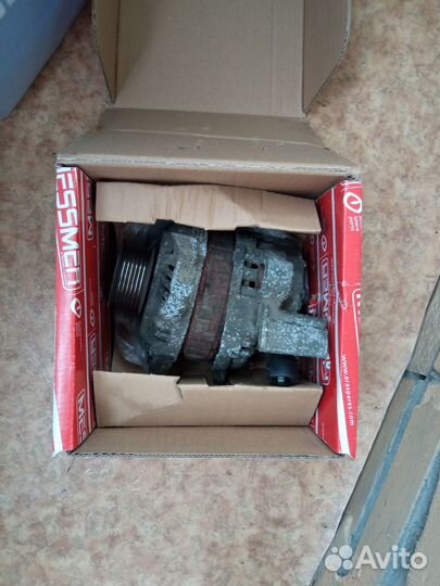 Генератор от Хонды, на запчасти