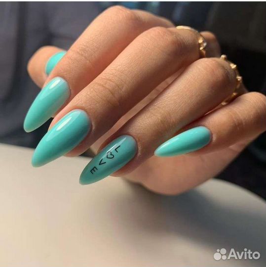 Маникюр и педикюр