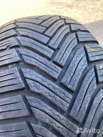 Michelin Alpin 6 205/45 R16