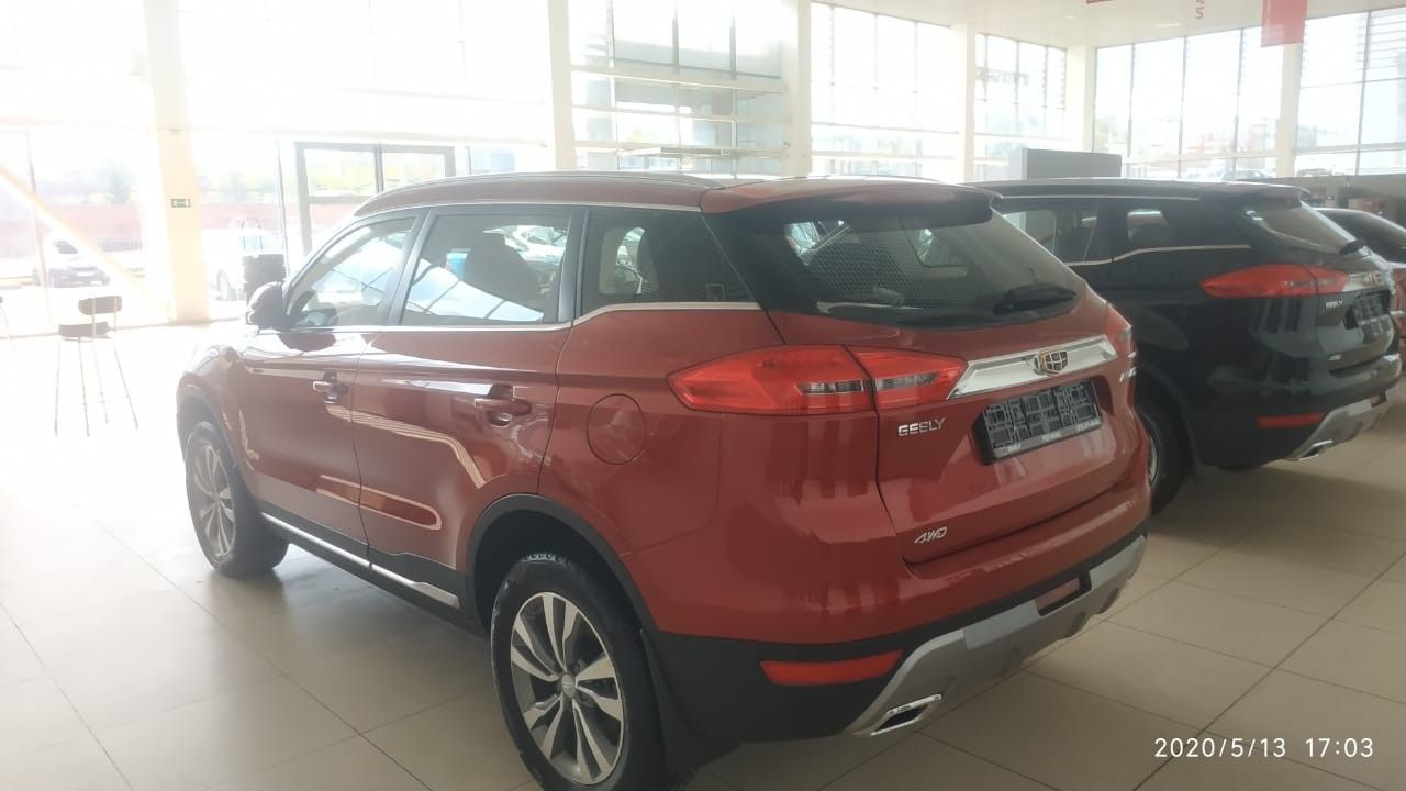 Geely Atlas: фото владельца