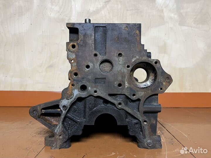 Блок цилиндров 4G94 Mitsubishi Legnum