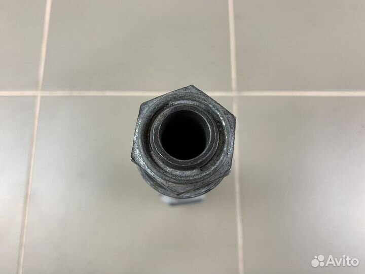 Задняя ось Suzuki gsx-r 600-750 2008-2010