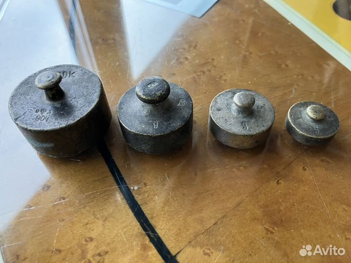 Набор старинных гирек