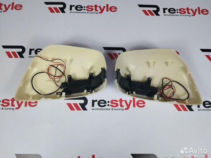 Накладки на зеркала Lexus LX570 08-11 Белые S2485