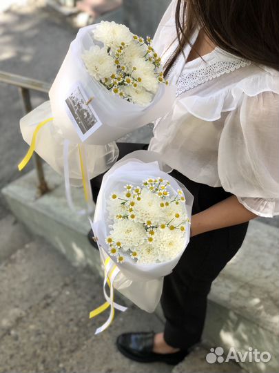 Букет с ромашками на 1 сентября