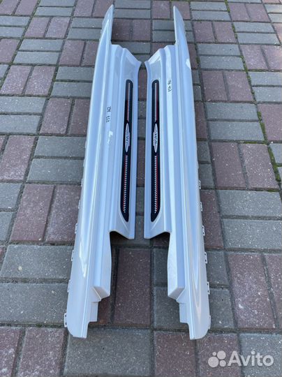 Накладки на пороги mini F56 F57 JCW