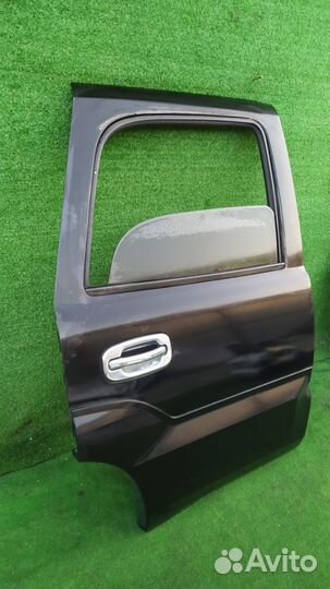 Дверь задняя правая в сборе Cadillac Escalade