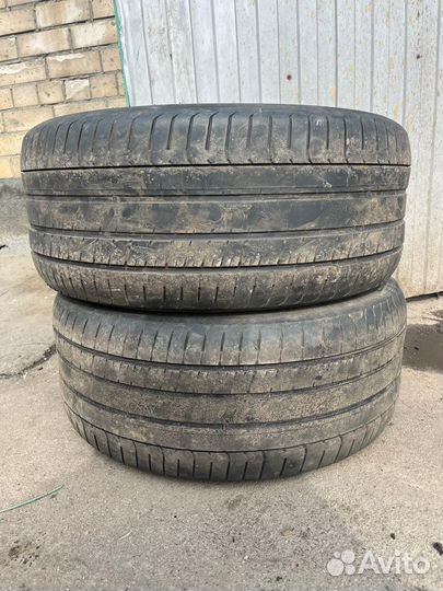 Pirelli P Zero 275/40 R19