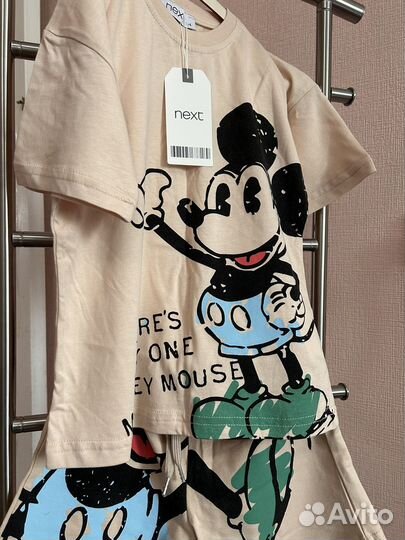 Костюм на мальчика новый