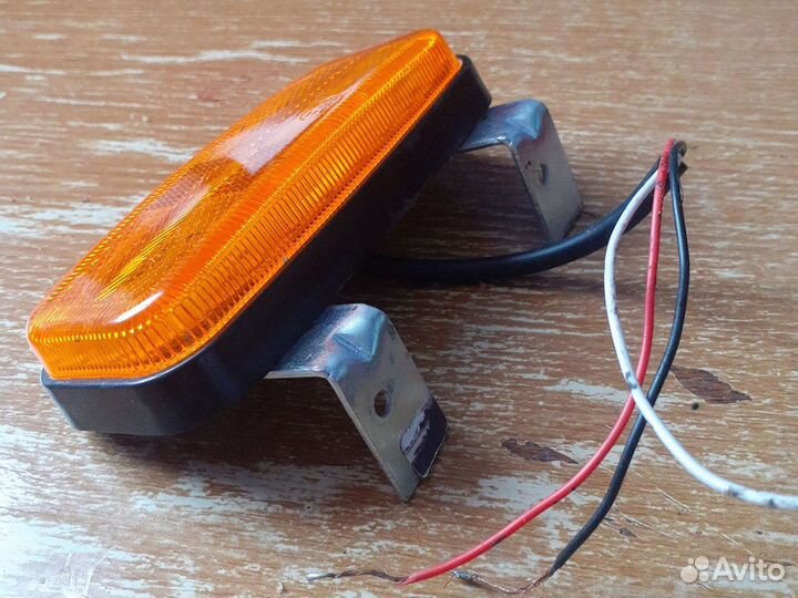 Диодные габаритные фонари с поворотником 24v