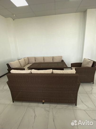 Комплект мебели из искусственного ротанга