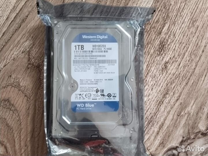 Жесткий диск hdd 1 тб