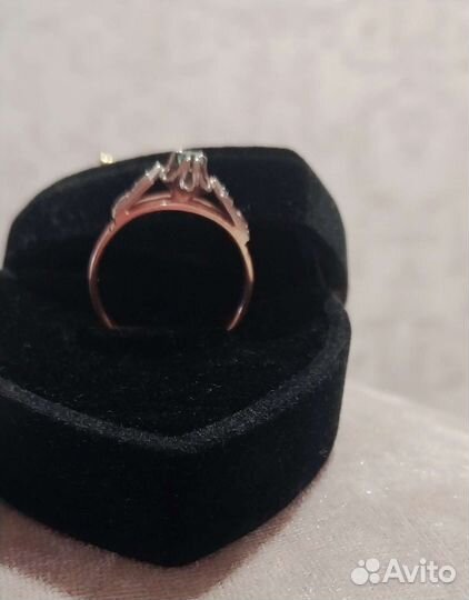 Золотое кольцо с бриллиантом СССР