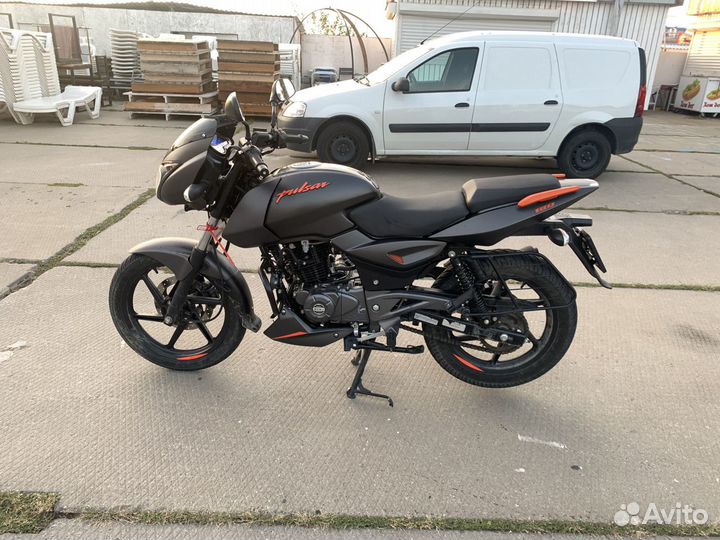 Мотоцикл Bajaj Pulsar 180 DTS-I