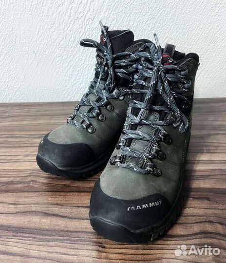 Трекинговые ботинки женские 37