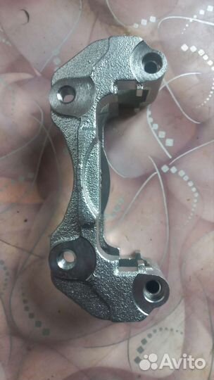 Скоба суппорта lancer 9