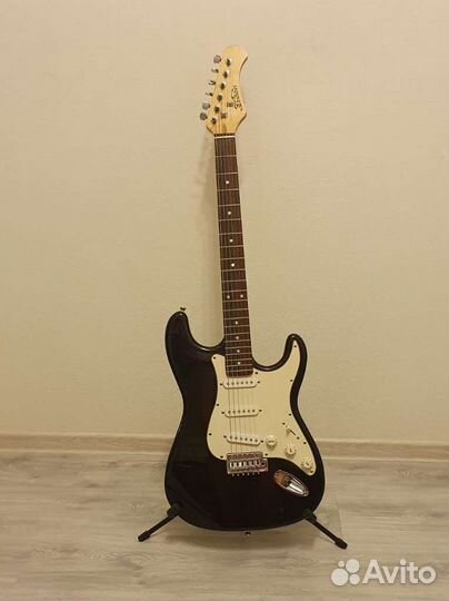 Электрогитара Thunder Stratocaster + подарки