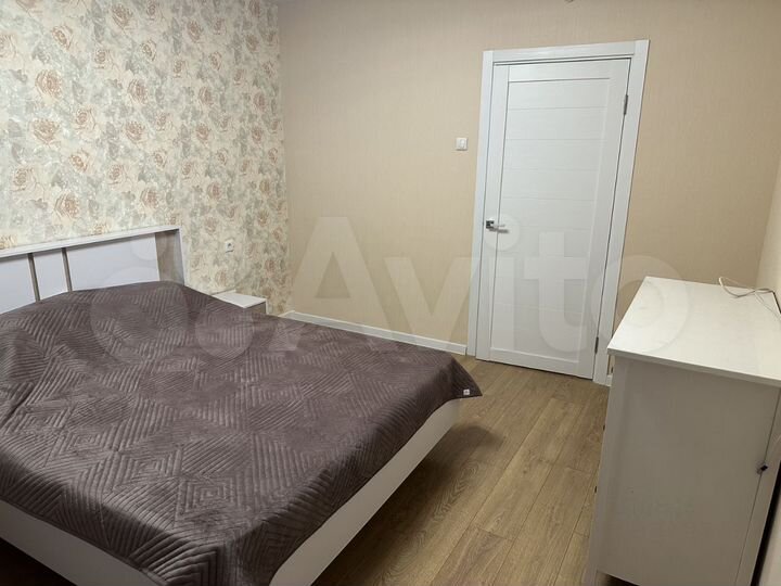 2-к. квартира, 61 м², 13/17 эт.