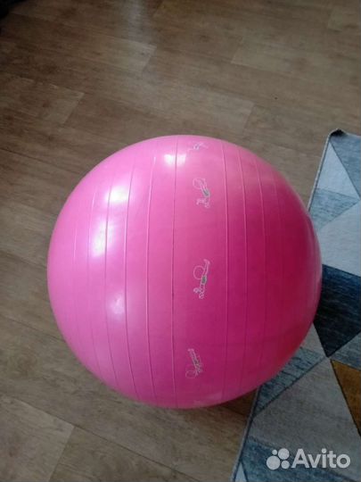 Гимнастический мяч фитбол