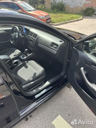 Volkswagen Jetta 1.6 AT, 2012, 190 000 км