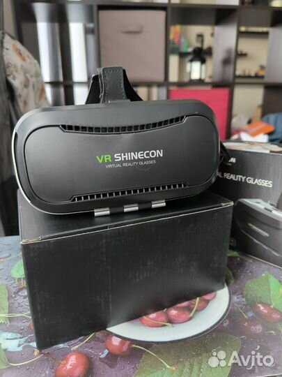Очки виртуальной реальности VR shinecon +джойстик