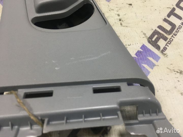 Обшивка центральной стойки левая Хендай Солярис