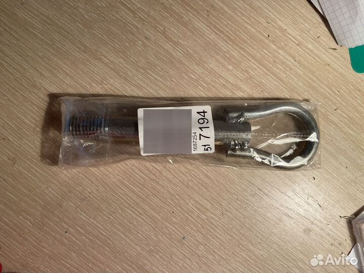 Буксировочный крюк renault sandero