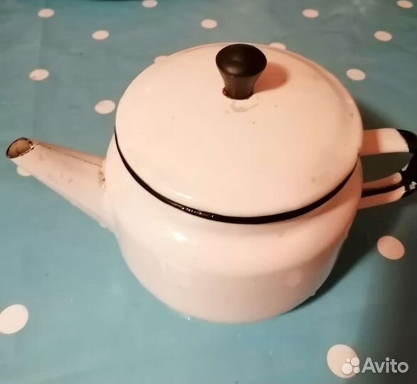 Чайничек эмалированый. Подставка под горячее