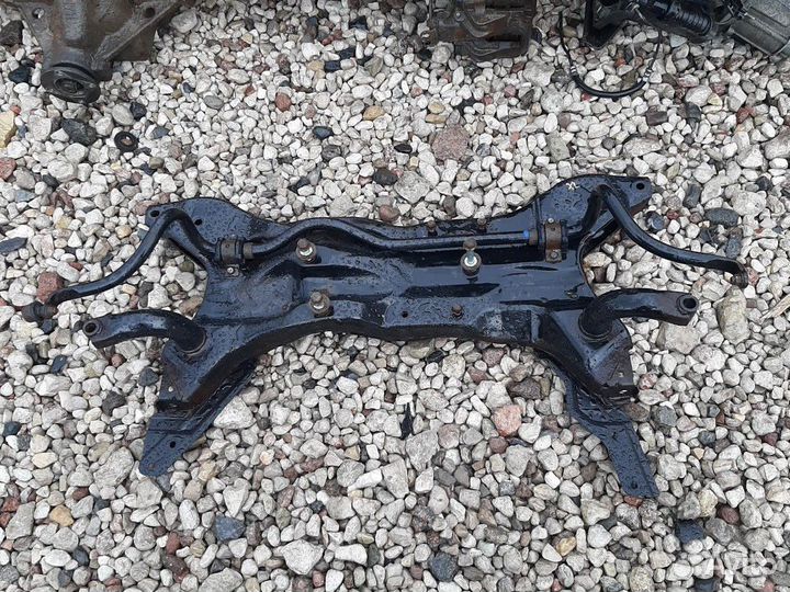 Стабилизатор передний Мицубиси Аутлендер XL