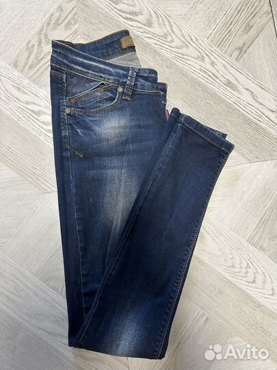 Продам новые джинсы