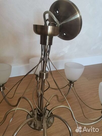 Люстра 8-ми рожковая