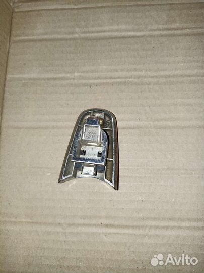 Infiniti FX35 заглушка наружной ручки двери