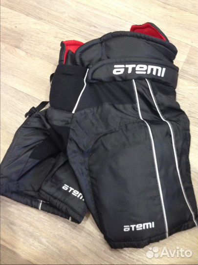 Продам хоккейные шорты на 7-9лет