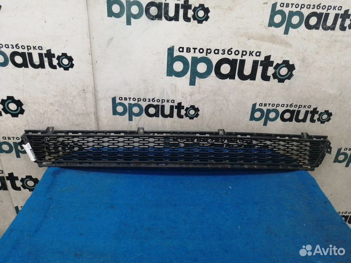 Решетка переднего бампера 86560-A2600 Kia ceed