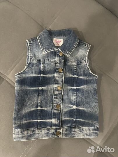 Джинсовая жилетка для девочки