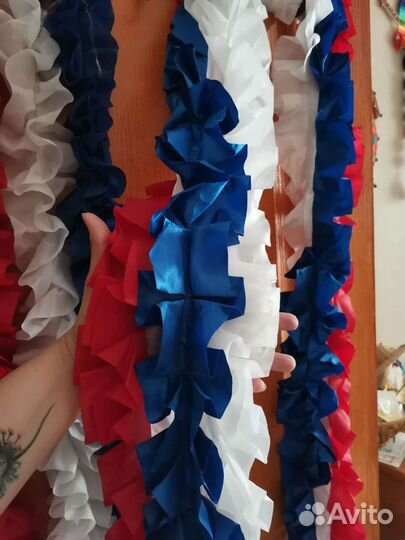 Украшенияна машину