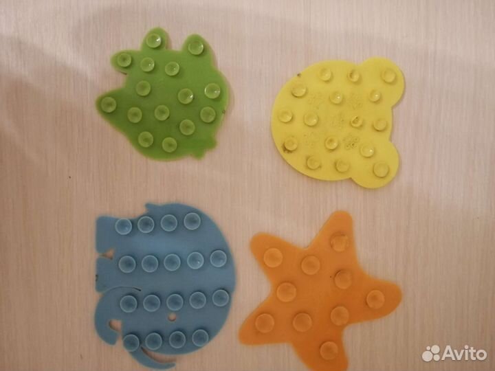 Резиновые наклейки в ванную