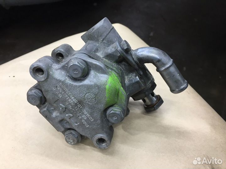 Насос гур isuzu Axiom