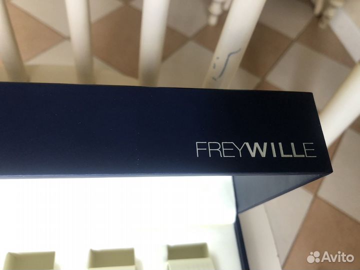 Коробка для часов Frey Wille