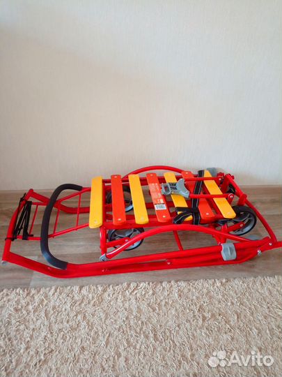 Детские санки на колесах