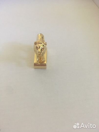 Статуэтка металлическая Лев