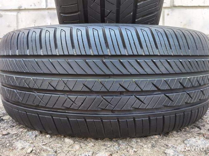 Laufenn S Fit AS 215/50 R17 95W