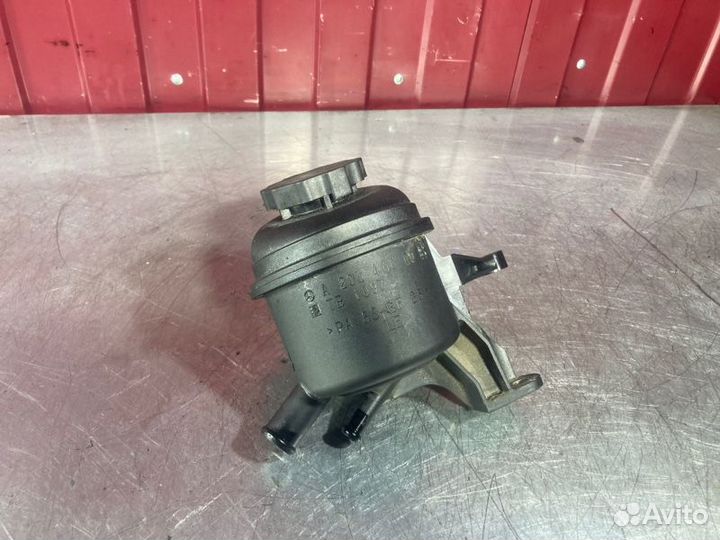 Бачок гидроусилителя Mercedes C-Class W203 OM646