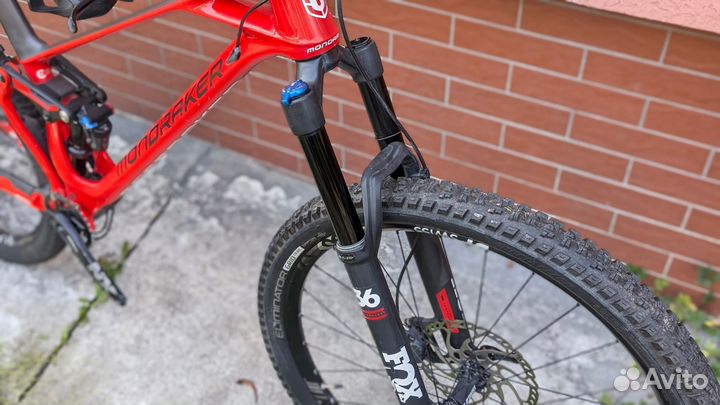 Карбоновый enduro mondraker Foxy Carbon R 29